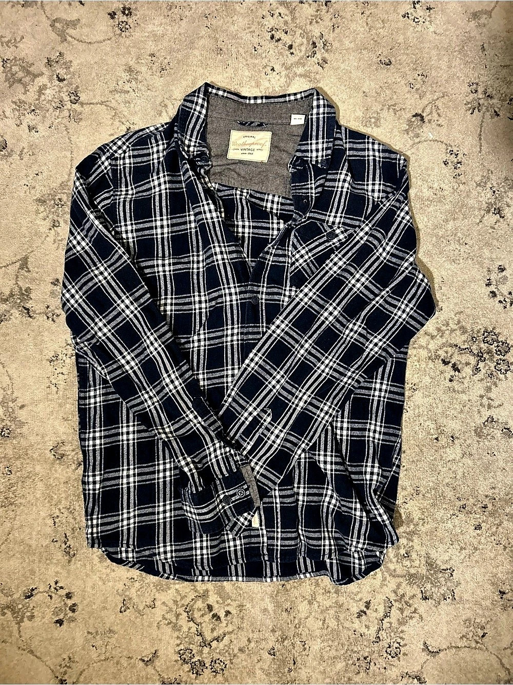Weatherproof Vintage Plaid Button Down in Blue & White Size Medium